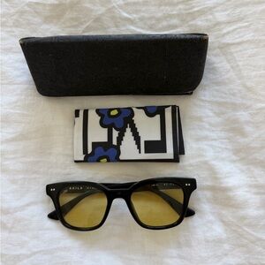 Akila Black and Yellow Sunglasses